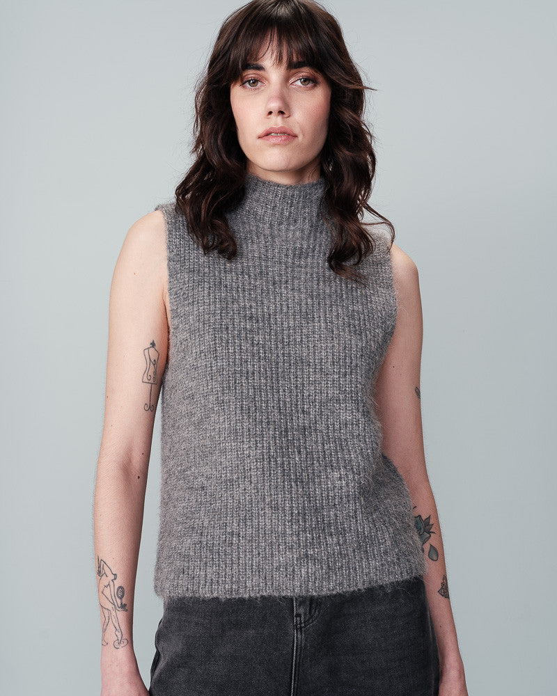 Niama Grey Alpaca Sleeveless Sweater